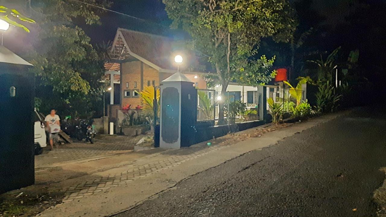 Kelapa Gading Villas Баньюванги Экстерьер фото